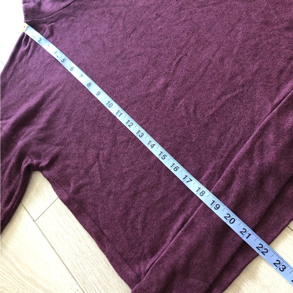 Aritzia Community Allora Turtleneck Long Sleeve Top in Maroon Size M - Picture 10 of 10